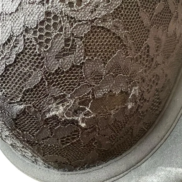 SKIMS Fits Everybody Lace Push-Up Demi Bra, 36C, ONYX